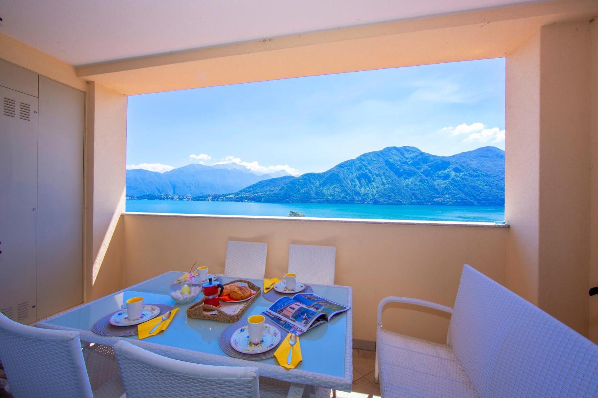 Como Lake Modern Apartament Ulivi Lägenhet Mezzegra Exteriör bild