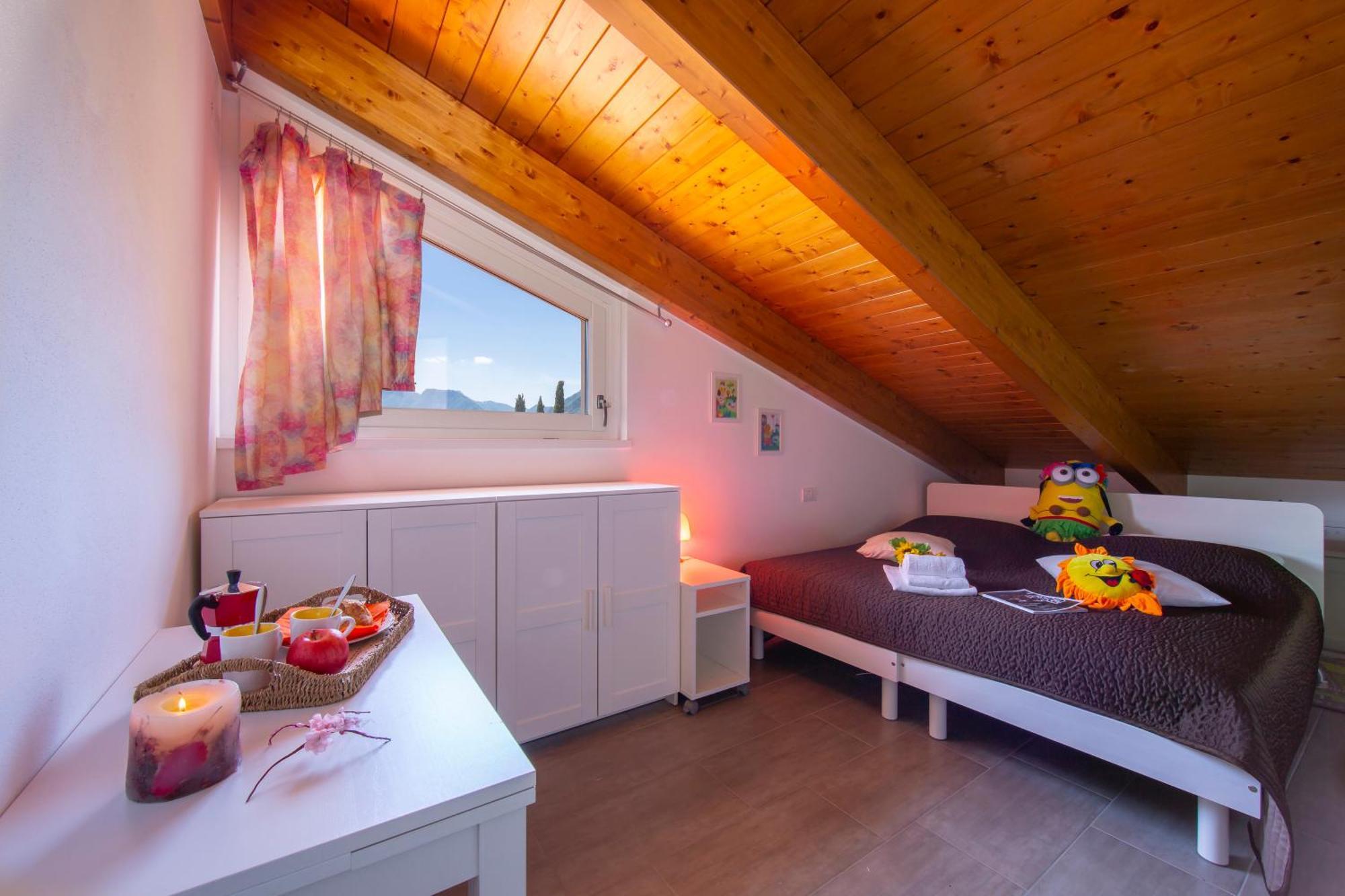 Como Lake Modern Apartament Ulivi Lägenhet Mezzegra Exteriör bild