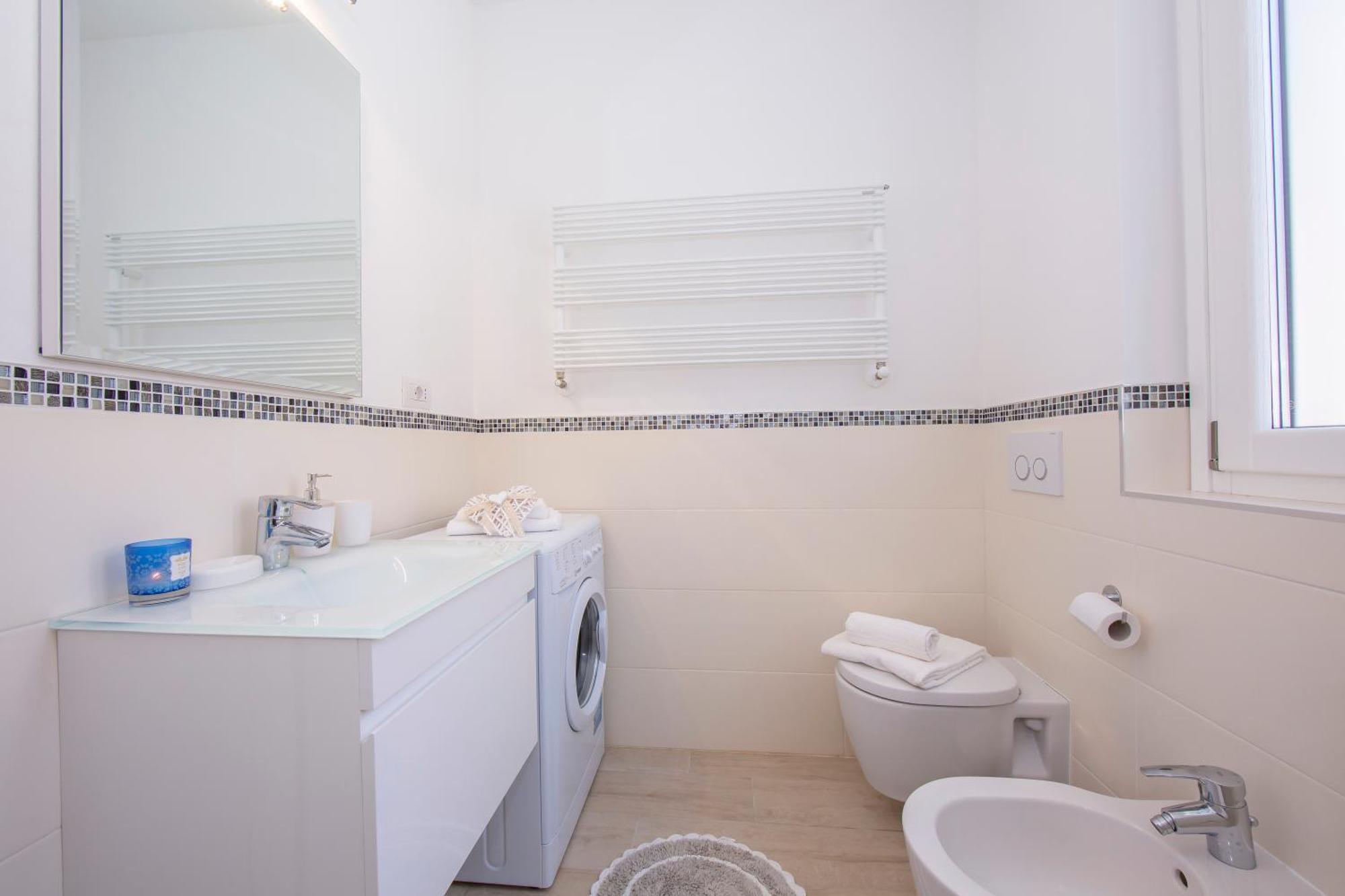 Como Lake Modern Apartament Ulivi Lägenhet Mezzegra Exteriör bild